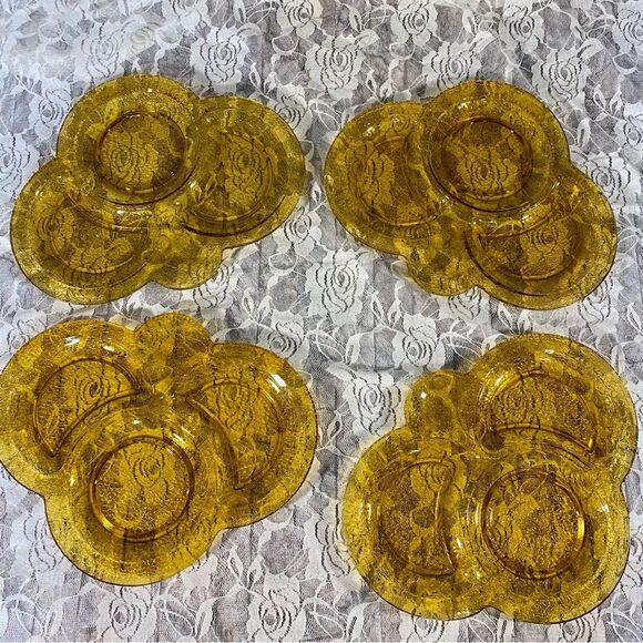 L.E.Smith Vintage Amber Crackle Cloverleaf Glass Snack Plates - Picture 5 of 5